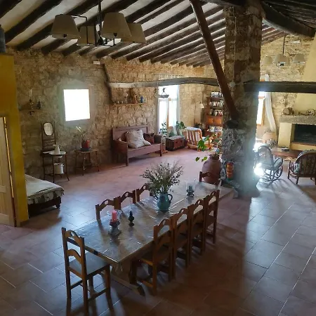 Antiguo Molino De Aceite De Feriehus