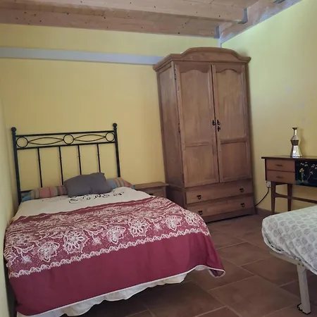 Antiguo Molino De Aceite De Feriehus Alforque