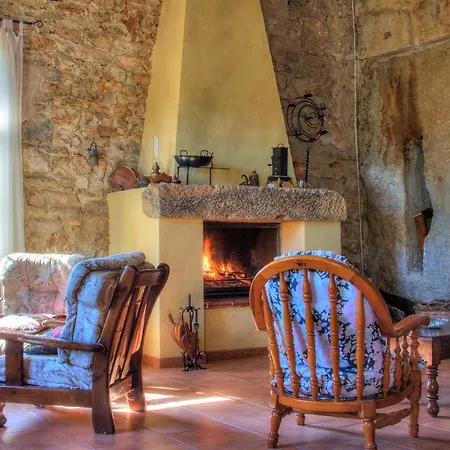 Antiguo Molino De Aceite De Feriehus *